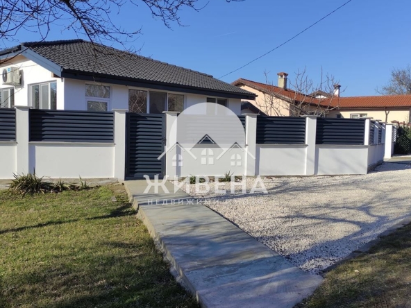 Къща в с. Гурково, Област Добрич - 150 кв.м за 1200 €/кв.м - Снимка #1