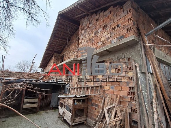 Къща в Правец - 113 кв.м за 1195 €/кв.м - Снимка #1