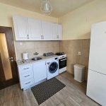 Дава се под наем Тристаен апартамент в София, Лозенец - 90 кв.м за 900 € - Снимка #1