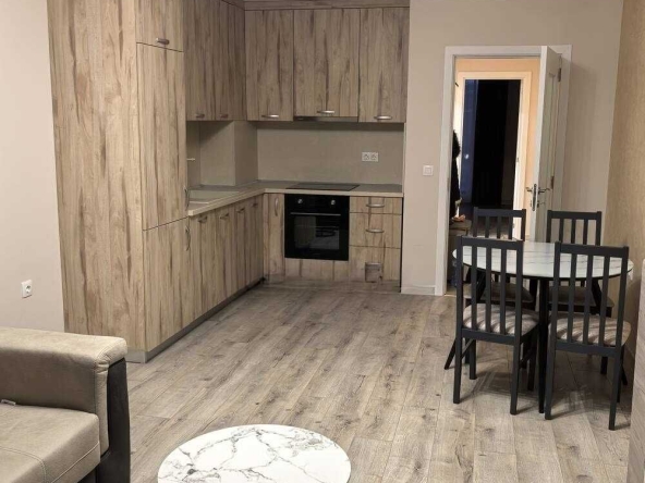 Дава се под наем Двустаен апартамент в Пловдив, Западен - 75 кв.м за 650 € - Снимка #1