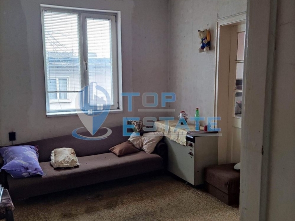 Четиристаен апартамент в Велико Търново, Център - 85 кв.м за 1151 €/кв.м - Снимка #1