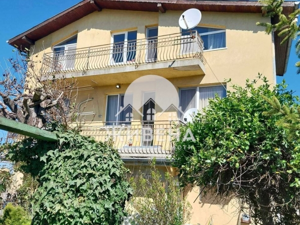 Къща в с. Куманово, Област Варна - 300 кв.м за 984 €/кв.м - Снимка #1