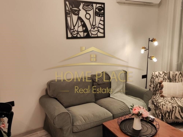 Дава се под наем Двустаен апартамент в Варна, ЖП Гара - 60 кв.м за 918 € - Снимка #1