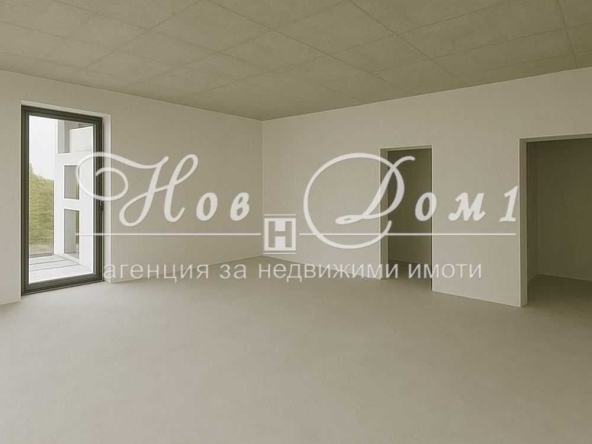 Офис в Пловдив, Младежки Хълм - 80 кв.м за 1521 €/кв.м - Снимка #1