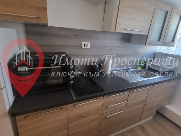 Дава се под наем Тристаен апартамент в София, Център - 60 кв.м за 700 € - Снимка #1