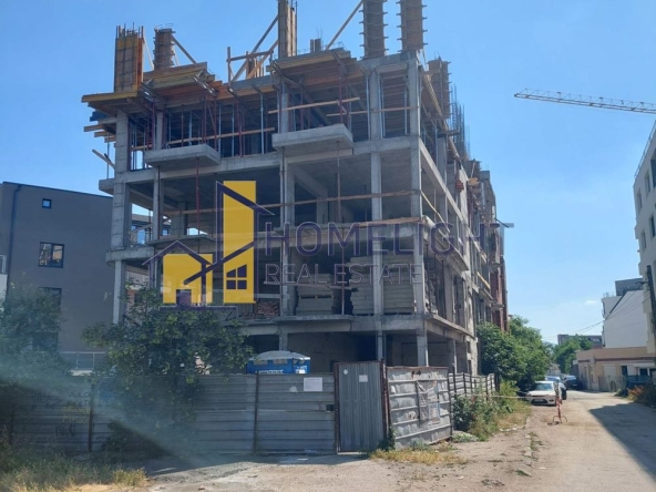 Тристаен апартамент в София, Левски В - 82 кв.м за 1219 €/кв.м - Снимка #1