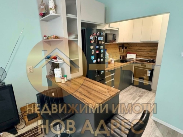 Етаж от къща в Търговище, Вароша - 79 кв.м за 1711 €/кв.м - Снимка #1