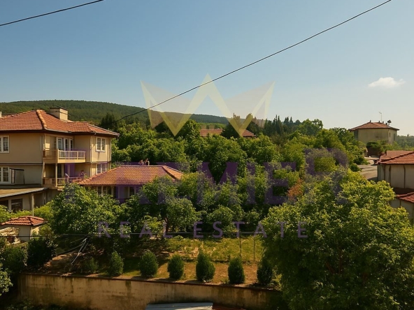 Многостаен апартамент в Аксаково - 140 кв.м за 1215 €/кв.м - Снимка #1