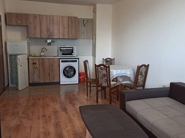 Дава се под наем Двустаен апартамент в Бургас, Меден рудник - зона А - 60 кв.м за 306 € - Снимка #1