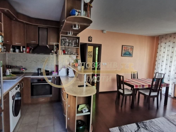 Дава се под наем Тристаен апартамент в София, Редута - 95 кв.м за 700 € - Снимка #1