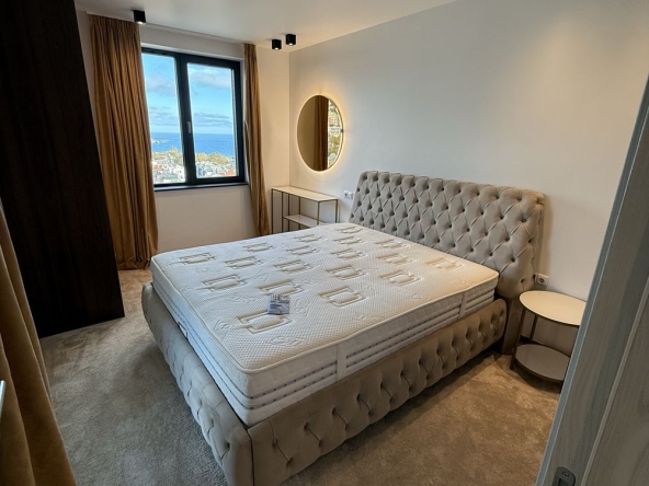 Дава се под наем Двустаен апартамент в Варна, Бриз - 80 кв.м за 1000 € - Снимка #1