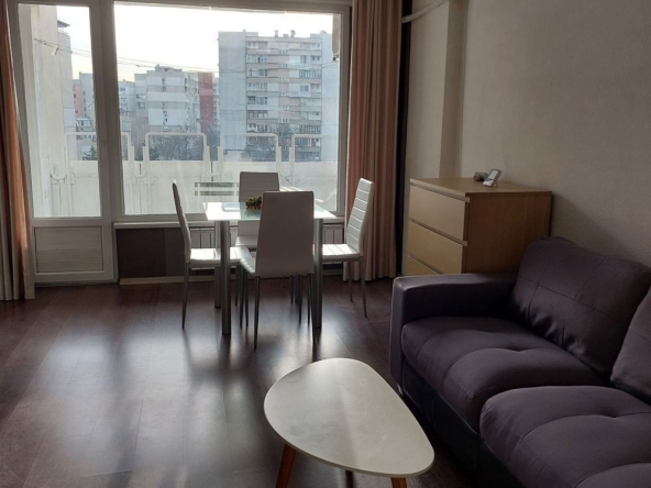 Дава се под наем Тристаен апартамент в София, Белите брези - 90 кв.м за 717.06 € - Снимка #1