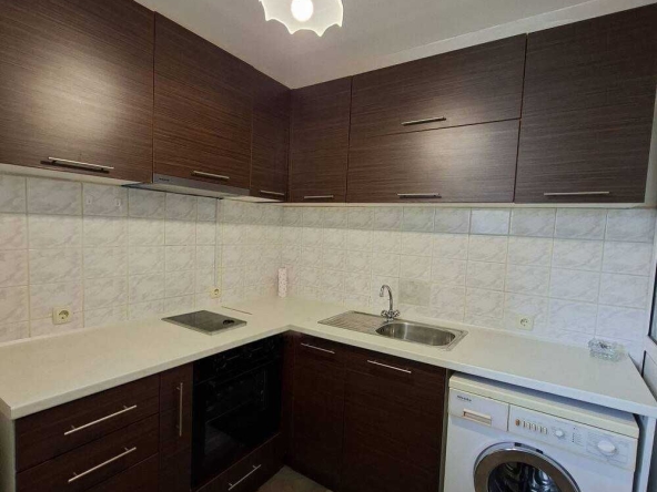 Дава се под наем Двустаен апартамент в София, Гео Милев - 76 кв.м за 598.23 € - Снимка #1