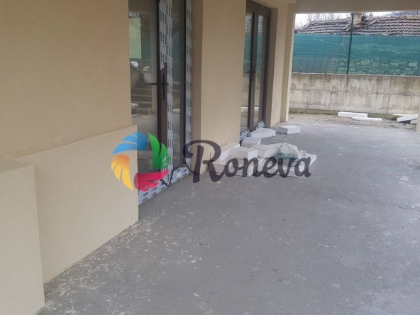 Къща в с. Долище, Област Варна - 230 кв.м за 621 €/кв.м - Снимка #1