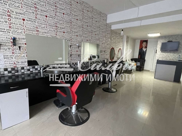 Магазин в Шумен, Център - 60 кв.м за 1020 €/кв.м - Снимка #1