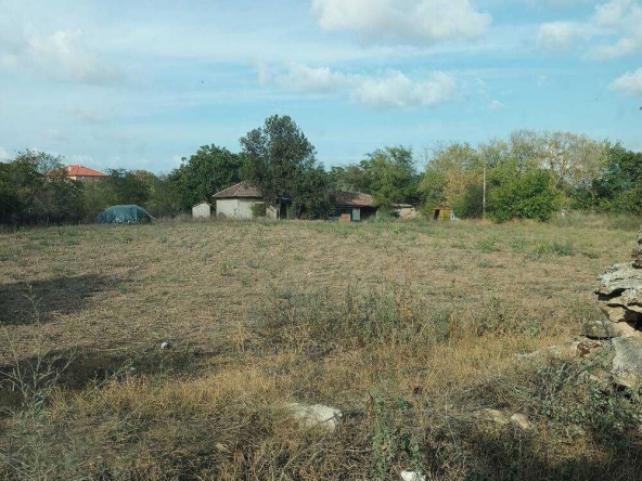 Къща в с. Езерец, Област Добрич - 80 кв.м за 850 €/кв.м - Снимка #1