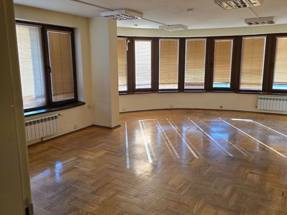 Дава се под наем Офис в София, Лозенец - 106 кв.м за 797.64 € - Снимка #1