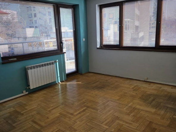 Дава се под наем Офис в София, Лозенец - 76 кв.м за 698.19 € - Снимка #1