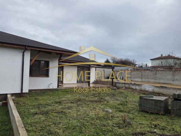 Къща в с. Звездица, Област Варна - 185 кв.м за 1089 €/кв.м - Снимка #1