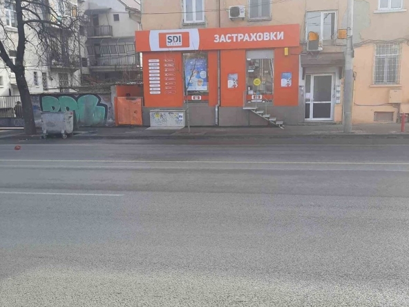 Дава се под наем Магазин в София, Център - 100 кв.м за 997.05 € - Снимка #1