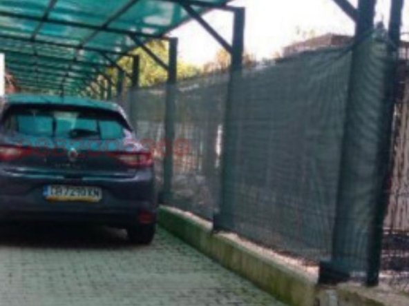 Дава се под наем Гараж / Паркомясто в ж.Зоопарк - 15 кв.м за 71.4 € - Снимка #1