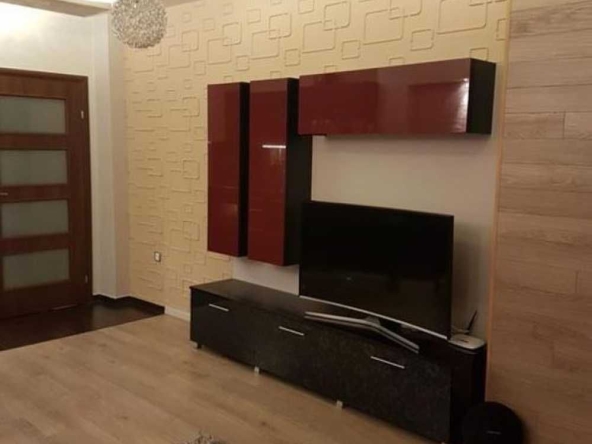 Двустаен апартамент в София, Зона Б-19 - 70 кв.м за 2429 €/кв.м - Снимка #1