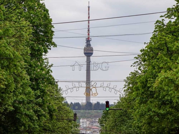 Тристаен апартамент в Русе, Широк център - 87 кв.м за 1035 €/кв.м - Снимка #1