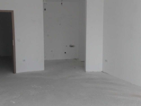 Тристаен апартамент в София, Левски - 110 кв.м за 1455 €/кв.м - Снимка #1