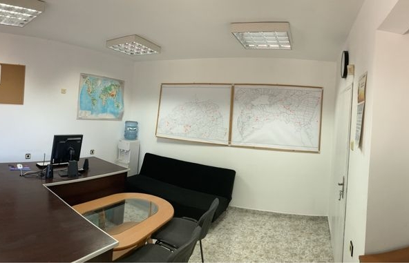 Дава се под наем Офис в Харманли - 30 кв.м за 178.5 € - Снимка #1