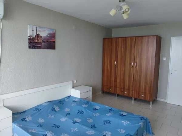 Дава се под наем Двустаен апартамент в Бургас, Лазур - 65 кв.м за 1250 € - Снимка #1