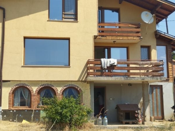 Къща в с. Жиленци, Област Кюстендил - 145 кв.м за 598 €/кв.м - Снимка #1