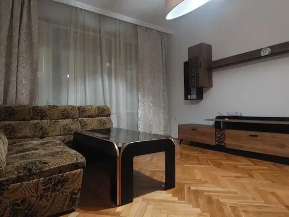 Дава се под наем Двустаен апартамент в Бургас, Лазур - 60 кв.м за 346.8 € - Снимка #1