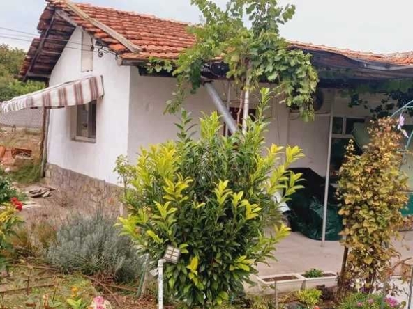 Къща в с. Селци, Област Пловдив - 60 кв.м за 1167 €/кв.м - Снимка #1