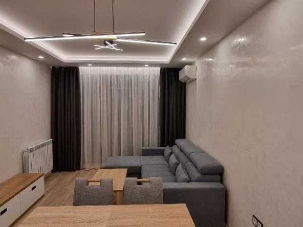 Дава се под наем Двустаен апартамент в София, Разсадника - 64 кв.м за 478.38 € - Снимка #1