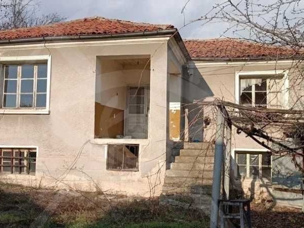 Къща в с. Зелениково, Област Пловдив - 120 кв.м за 136 €/кв.м - Снимка #1
