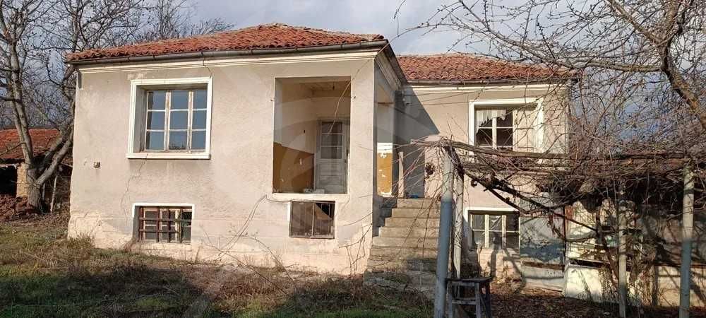 Къща в с. Зелениково, Област Пловдив - 120 кв.м за 136 €/кв.м - Снимка #1
