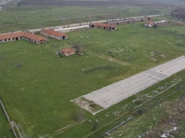 Парцел в с. Караджалово, Област Пловдив - 26400 кв.м за 4 €/кв.м - Снимка #1