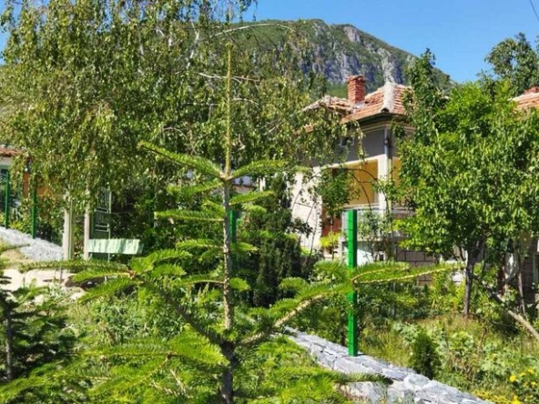 Къща в с. Челопек, Област Враца - 140 кв.м за 1143 €/кв.м - Снимка #1