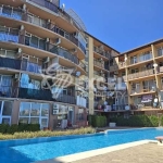 Двустаен апартамент в к.к. Слънчев бряг - 54 кв.м за 1075 €/кв.м - Снимка #1