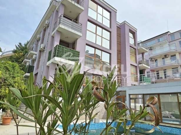 Тристаен апартамент в Свети Влас - 91 кв.м за 476 €/кв.м - Снимка #1