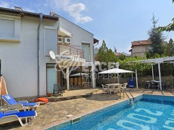 Къща в к.к. Слънчев бряг - 160 кв.м за 1344 €/кв.м - Снимка #1