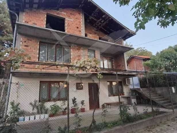 Къща в с. Брестовица, Област Пловдив - 112 кв.м за 683 €/кв.м - Снимка #1