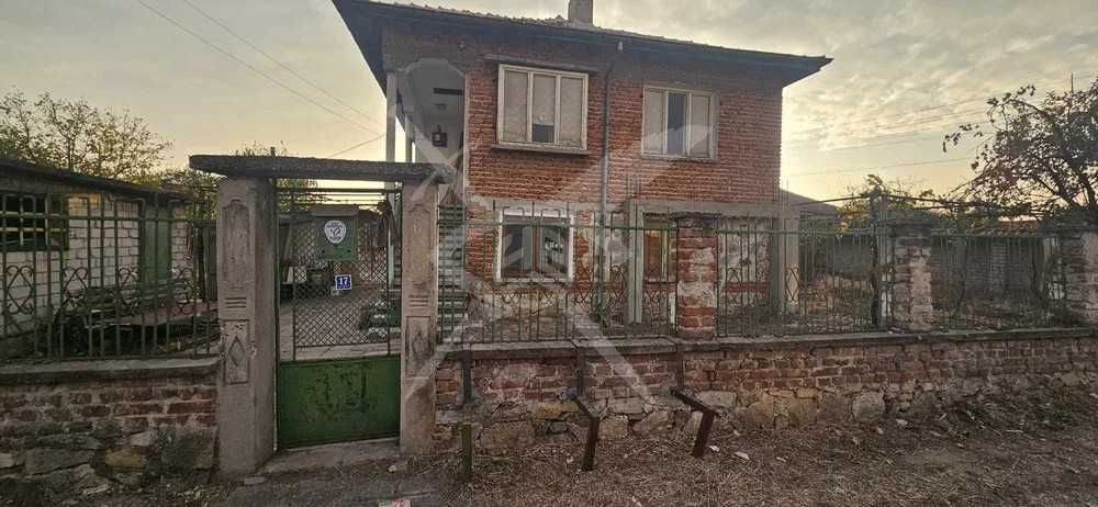 Къща в с. Черноземен, Област Пловдив - 140 кв.м за 299 €/кв.м - Снимка #1