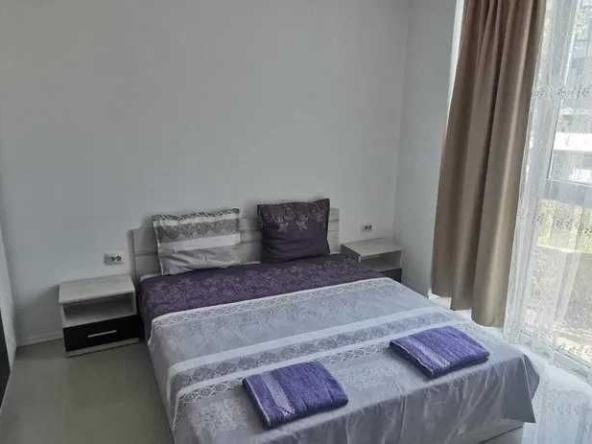 Дава се под наем Тристаен апартамент в Бургас, Сарафово - 85 кв.м за 255 € - Снимка #1