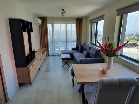 Дава се под наем Двустаен апартамент в Варна, Възраждане 3 - 72 кв.м за 511 € - Снимка #1