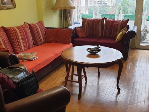 Дава се под наем Двустаен апартамент в София, Хиподрума - 51 кв.м за 500 € - Снимка #1