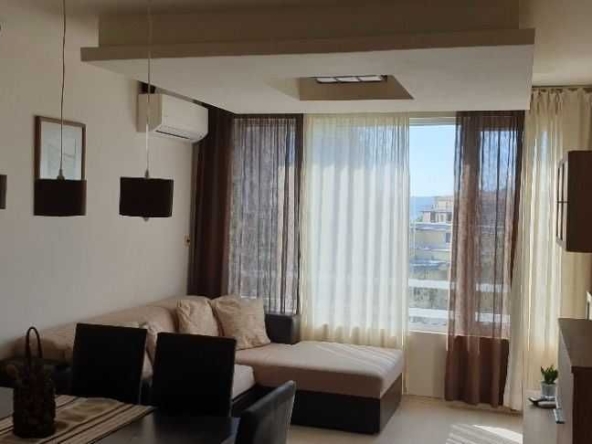 Дава се под наем Двустаен апартамент в София, Стрелбище - 106 кв.м за 612 € - Снимка #1