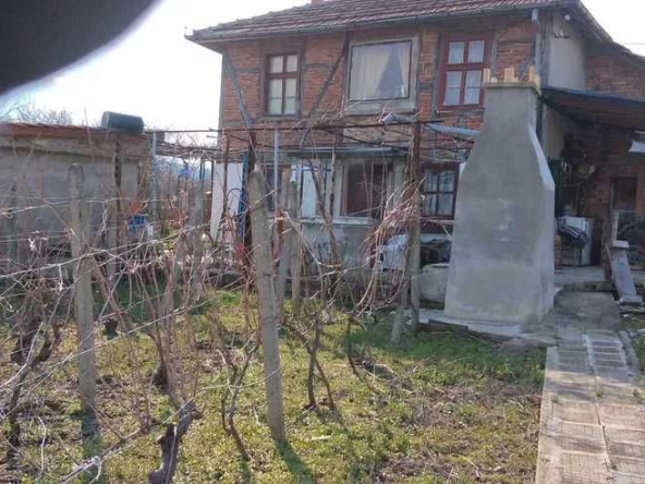 Къща в Царево - 100 кв.м за 1000 €/кв.м - Снимка #1