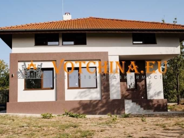 Къща в с. Здравец, Област Варна - 190 кв.м за 1132 €/кв.м - Снимка #1