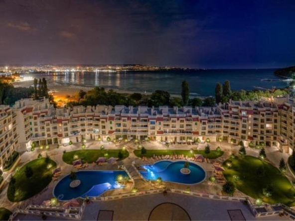 Двустаен апартамент в Варна, Аспарухово - 61 кв.м за 2050 €/кв.м - Снимка #1